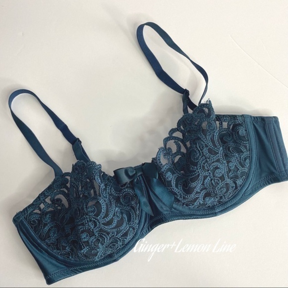VICTORIA’S SECRET Green Turquoise Lace Floral Embroidery Satin Sexy Bra Sz.36C